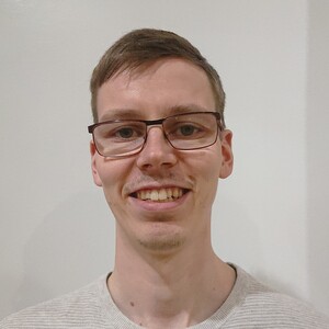 Jari Tanakaimage