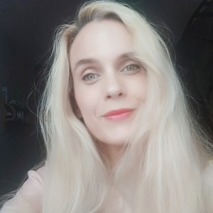 Julia Ru image